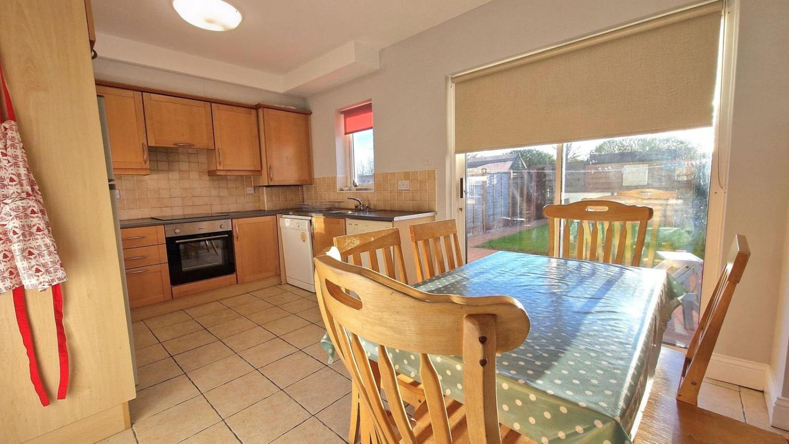 Cosy 3 Bedroom All Ensuites Galway Bagian luar foto